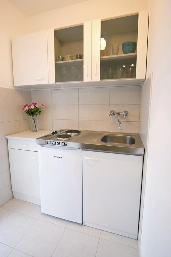 Corner Of Joy Apartment Vis Bagian luar foto